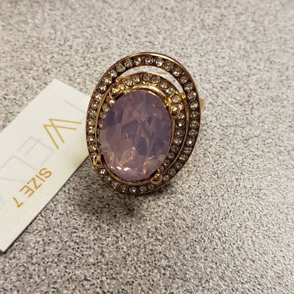 Jewelry - Picture 3 of 3